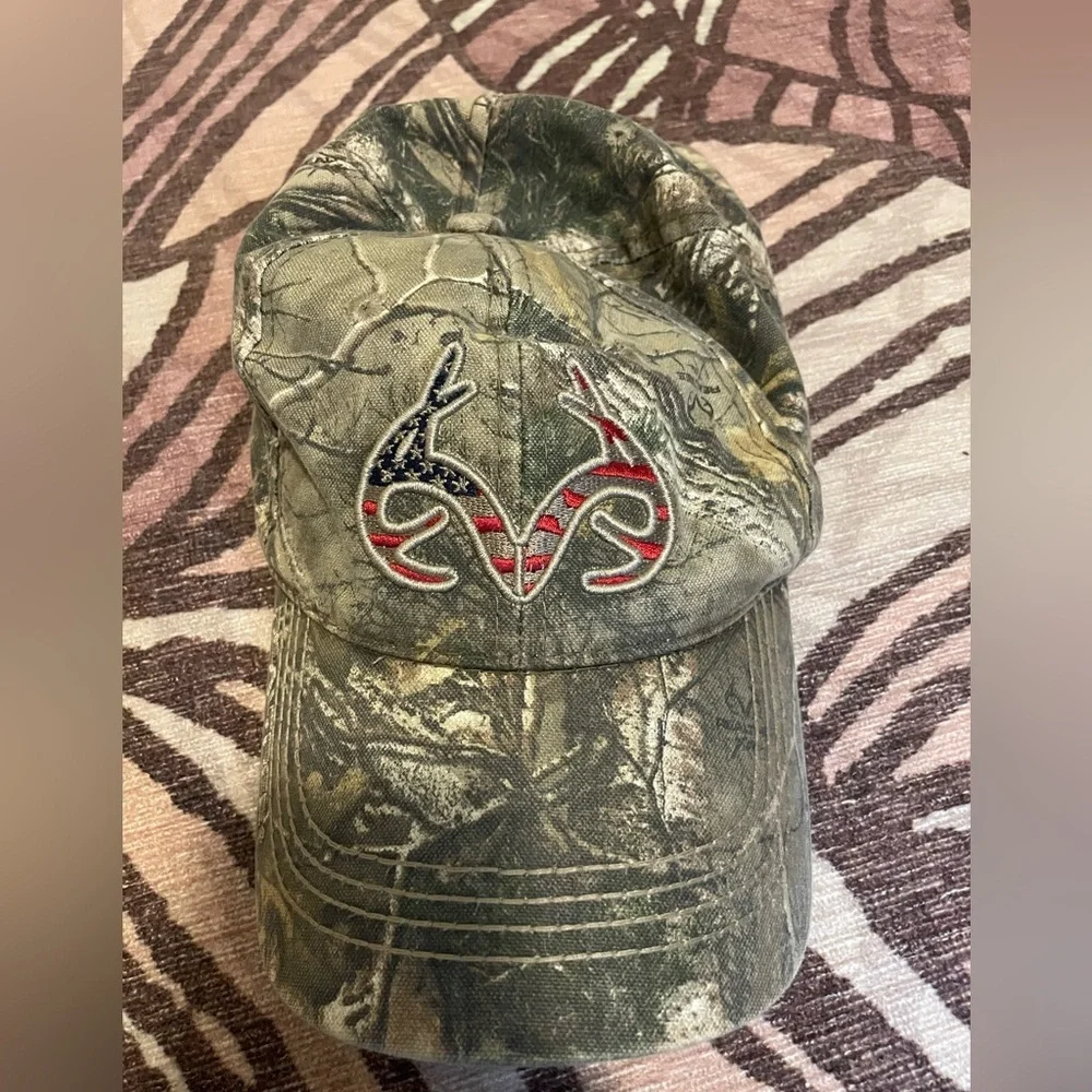 🎉2/$15 Realtree American Flag Camouflage Hat